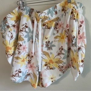 DISNEY. minnie mouse summertime floral shorts